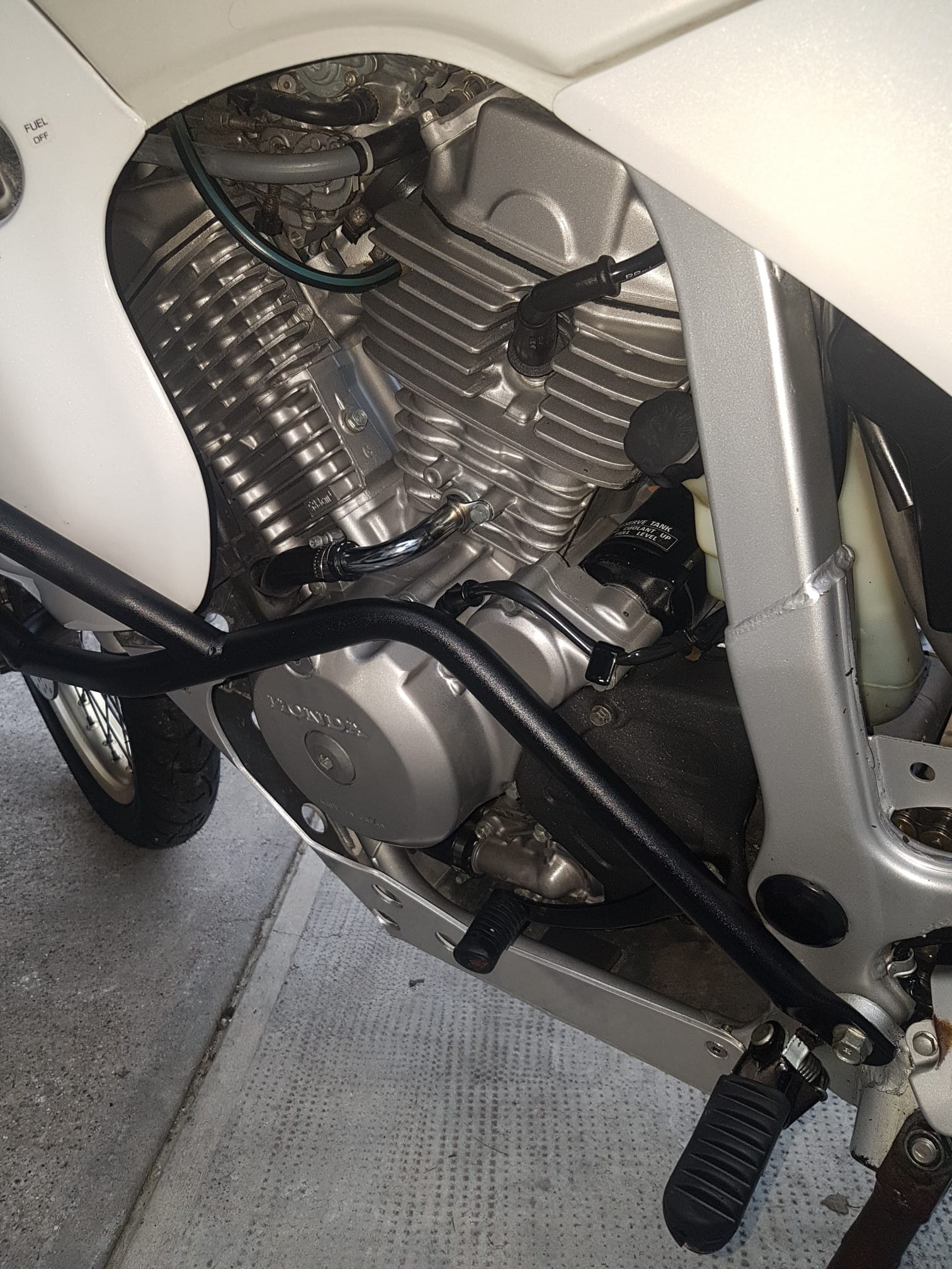Dettaglio trasmissione pignone KKBike Honda Transalp XL600V